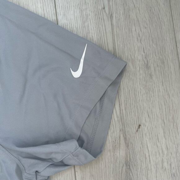 Nike RUN Men’s Polo Shirt Size XXLarge Gray NWT - Picture 4 of 9